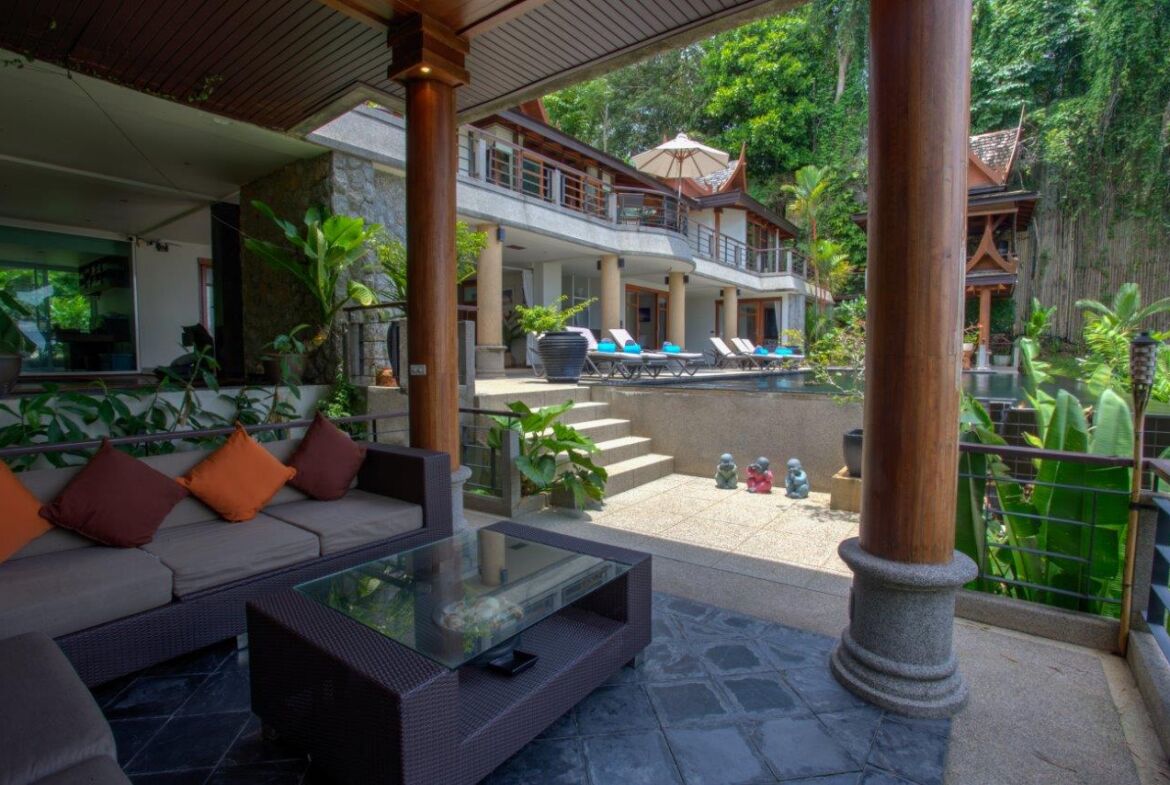 Overlooking Oceanview Villa – Surin Beach, Phuket