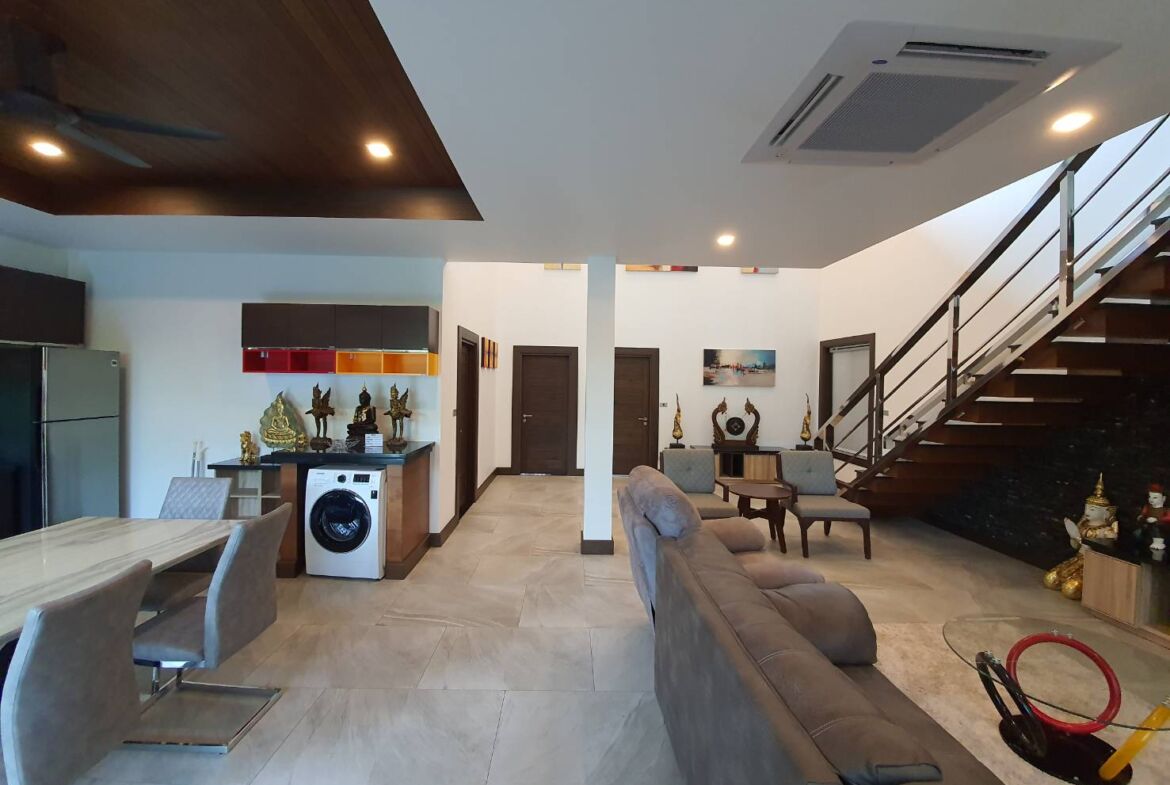 Pet-friendly 3-Bedroom House with Communal Pool