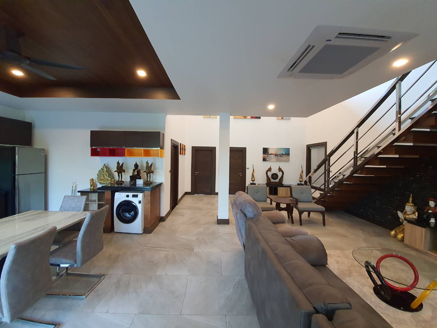 Pet-friendly 3-Bedroom House with Communal Pool