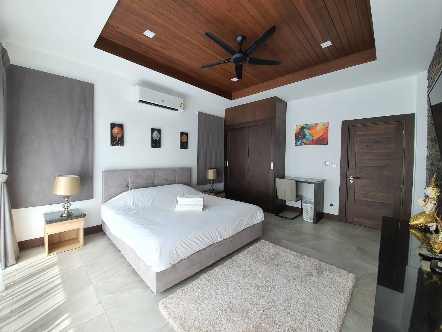 Pet-friendly 3-Bedroom House with Communal Pool