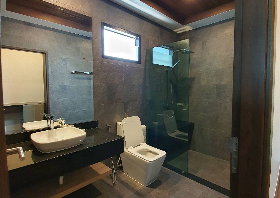 Pet-friendly 3-Bedroom House with Communal Pool