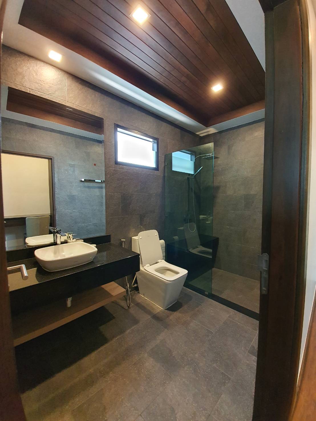 Pet-friendly 3-Bedroom House with Communal Pool