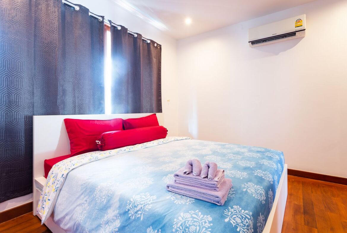 4-Bedroom Asian Contemporary House with Pool near Phuket Town