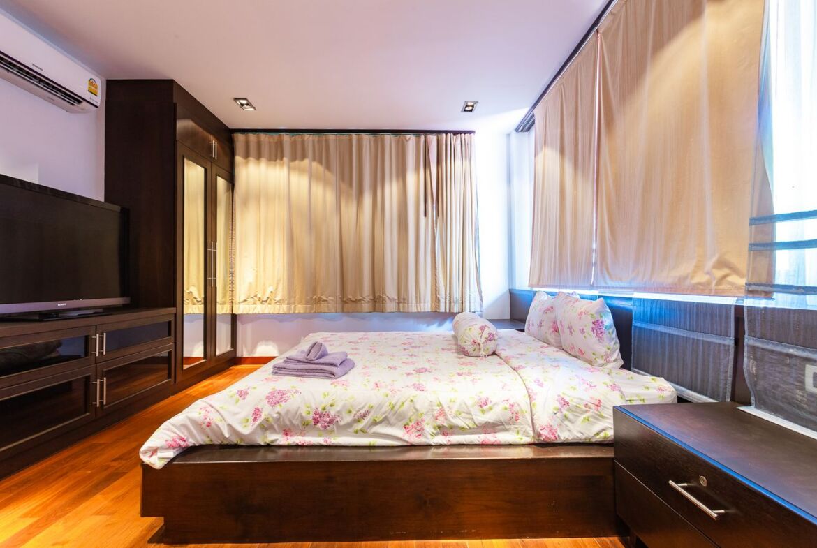 4-Bedroom Asian Contemporary House with Pool near Phuket Town