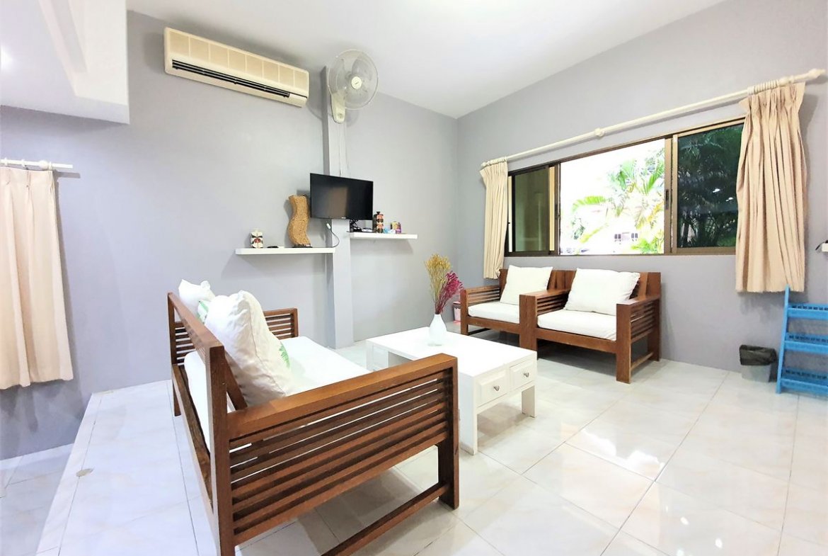 2-Bedroom Townhouse in Central Patong