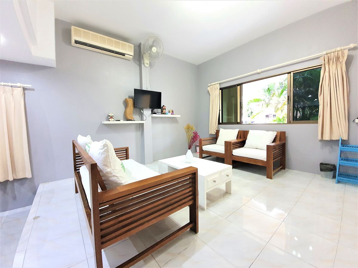 2-Bedroom Townhouse in Central Patong