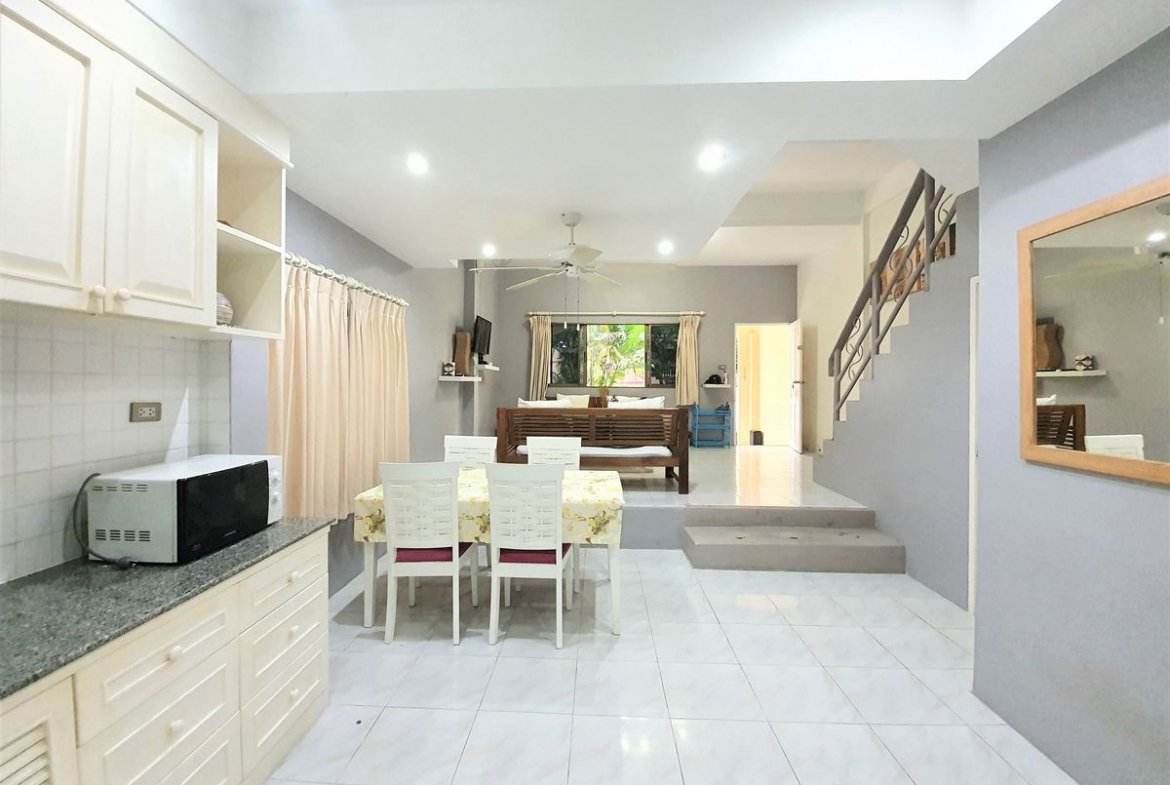 2-Bedroom Townhouse in Central Patong