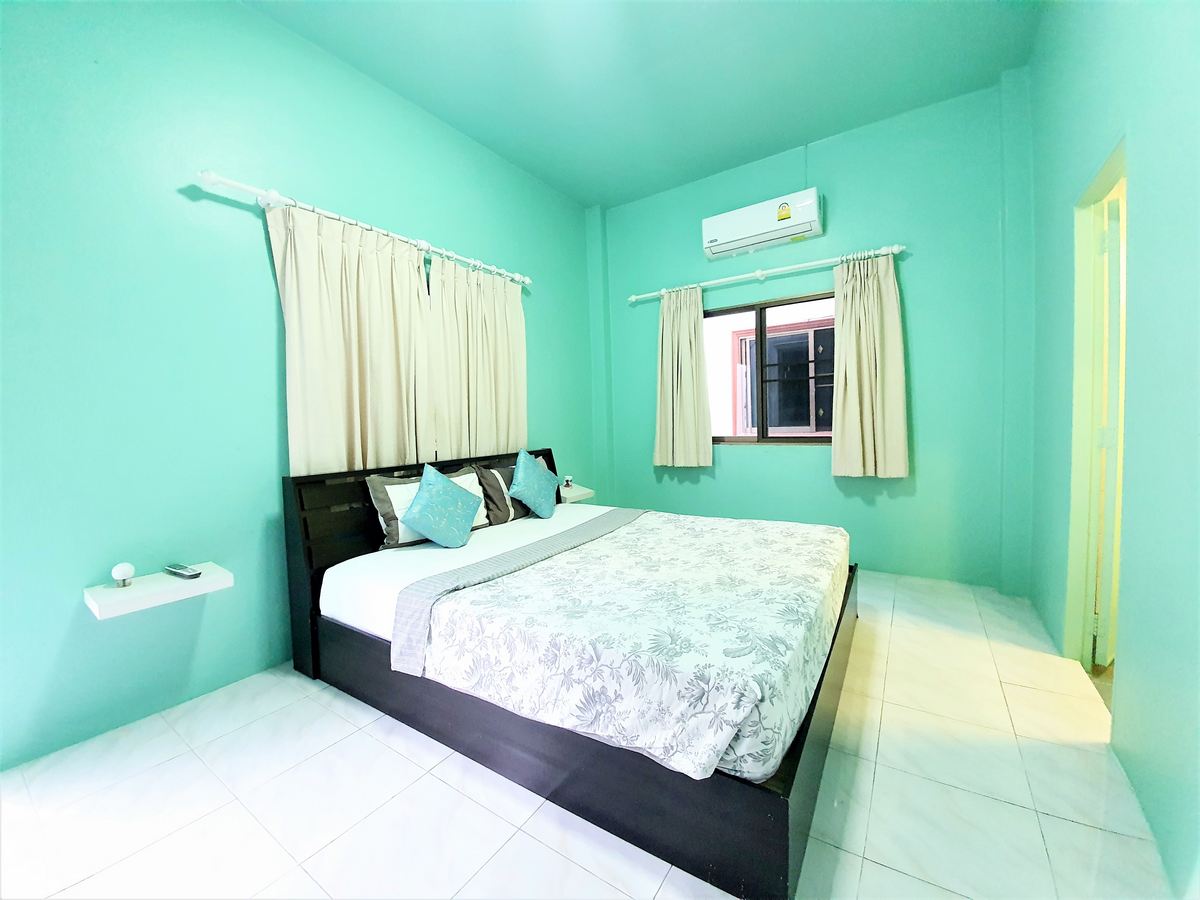 2-Bedroom Townhouse in Central Patong