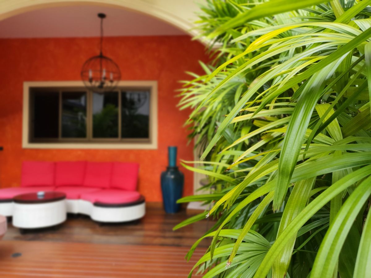 Bright & Shining Townhouse in Patong