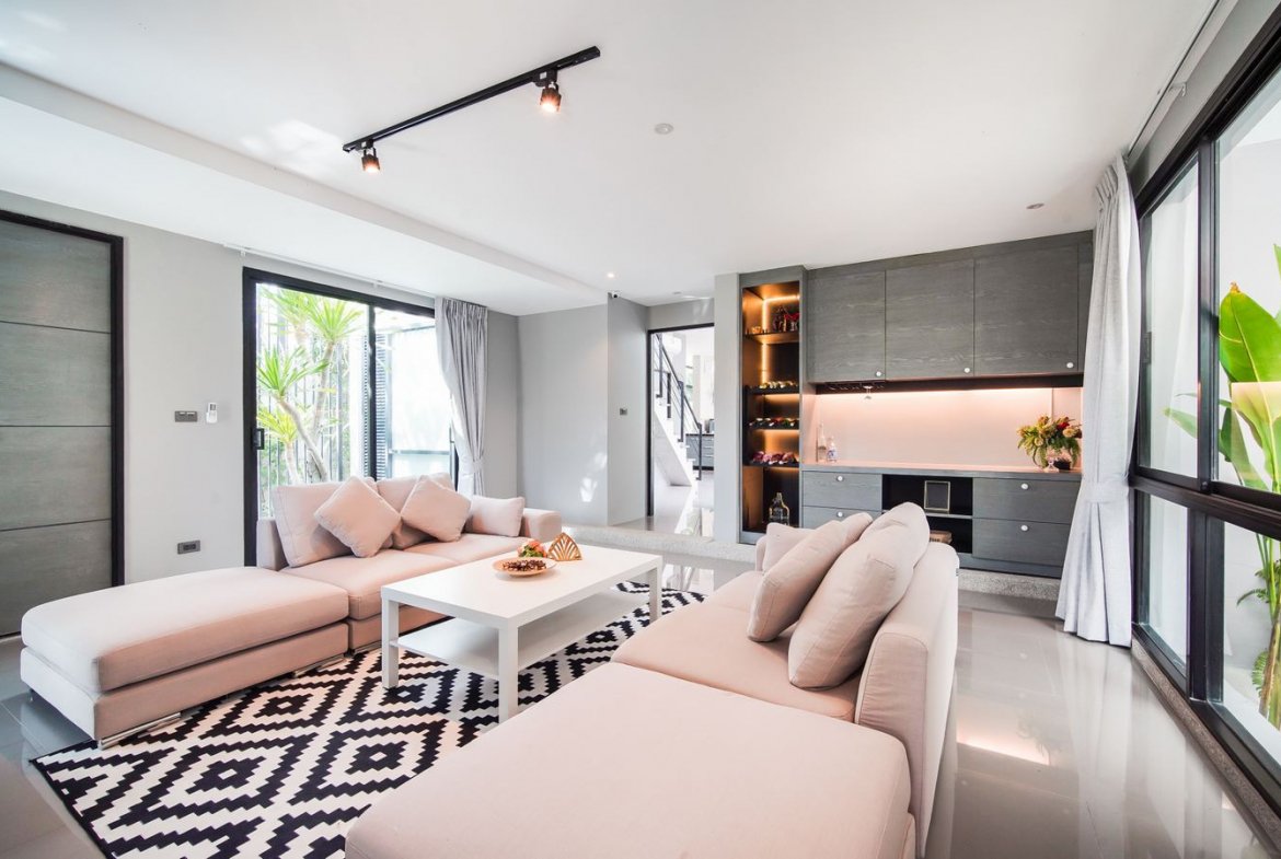 Strikingly Stylish 4-Bedroom Pool Villa