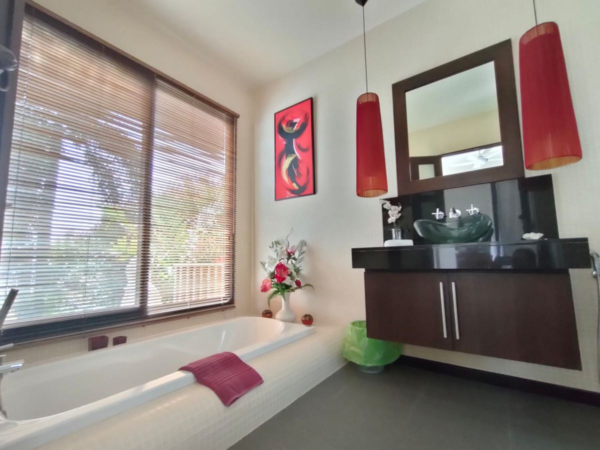 Sea View Pool Villa in Beautiful Ao Yon