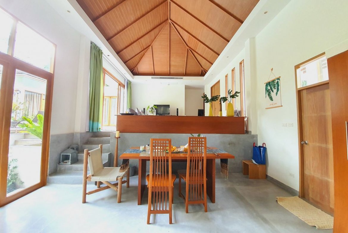 Lovable Pool Villa in Chalong
