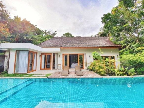 Lovable Pool Villa in Chalong
