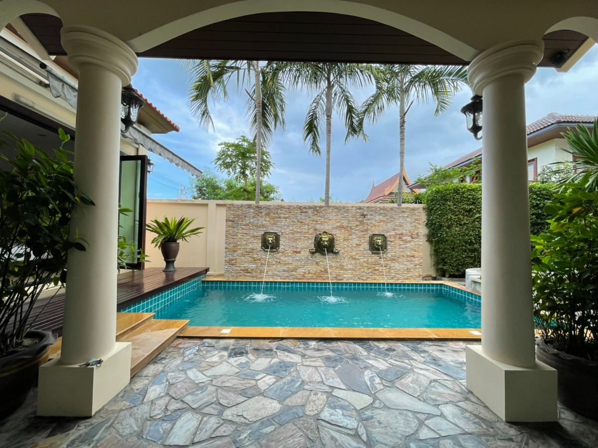 The Grand Master Pool Villa