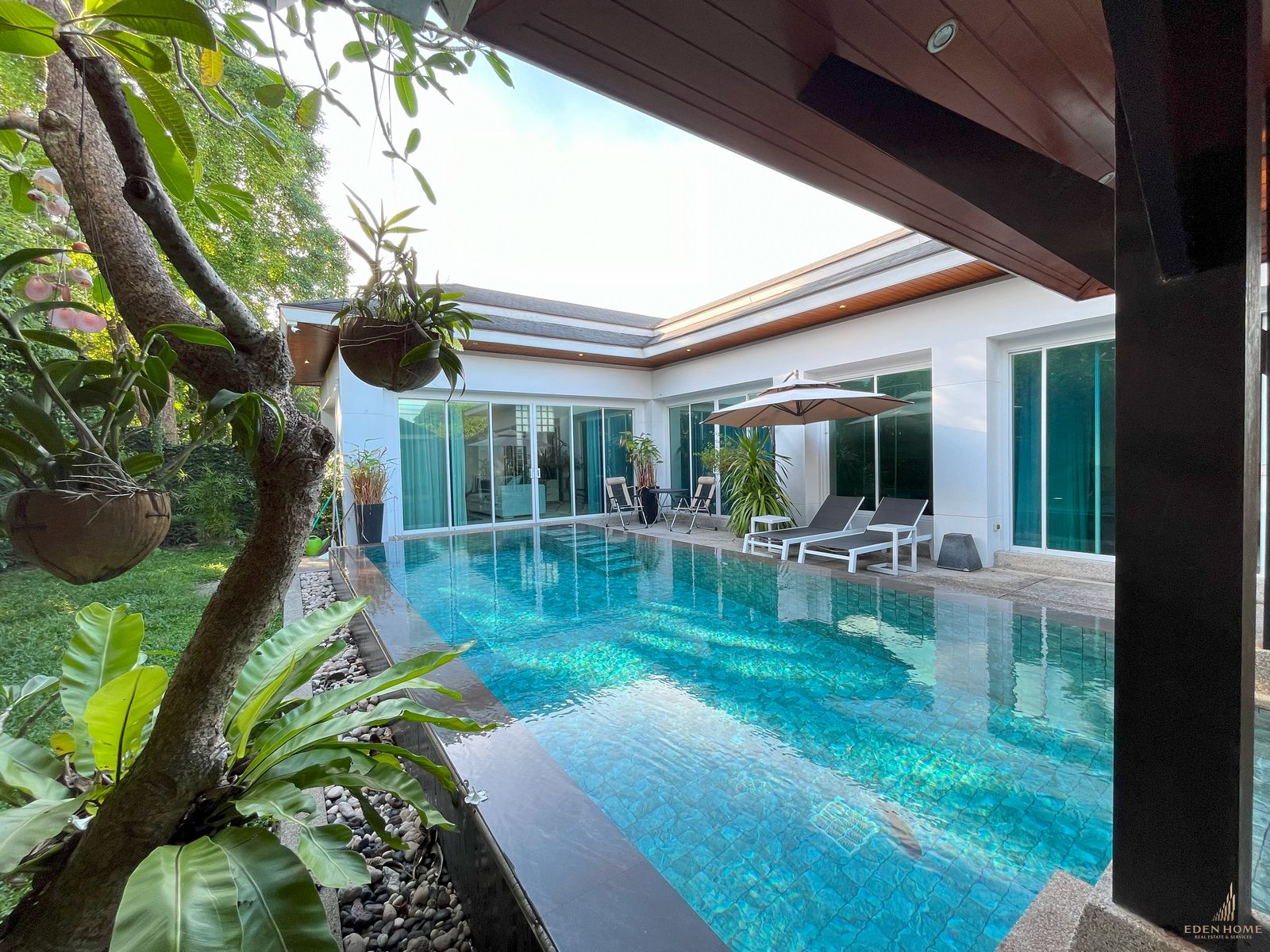 Stunning Thai Bali Tropical Pool Villa