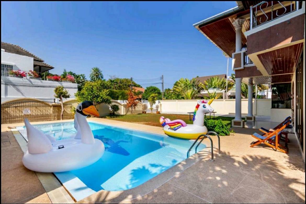 Peaceful Villa Rawai