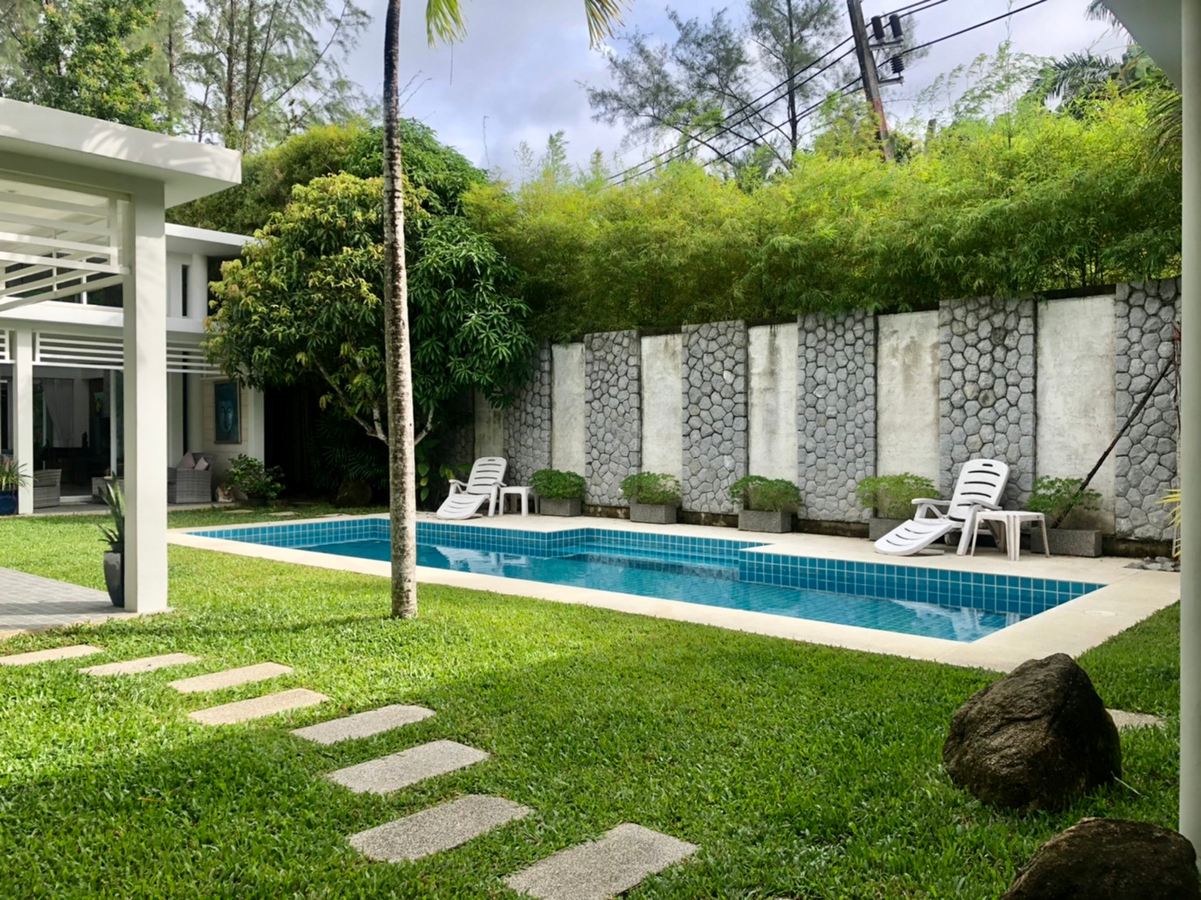 Layan Elegant Modern House