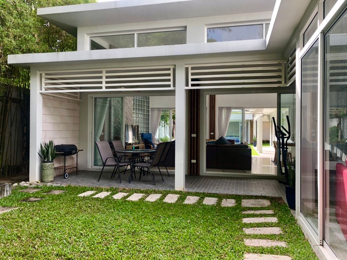 Layan Elegant Modern House