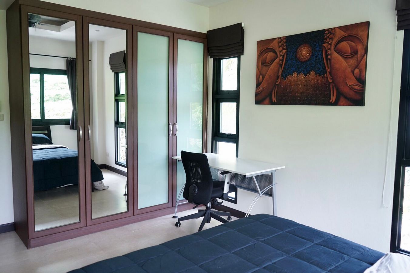 Modern House Karon
