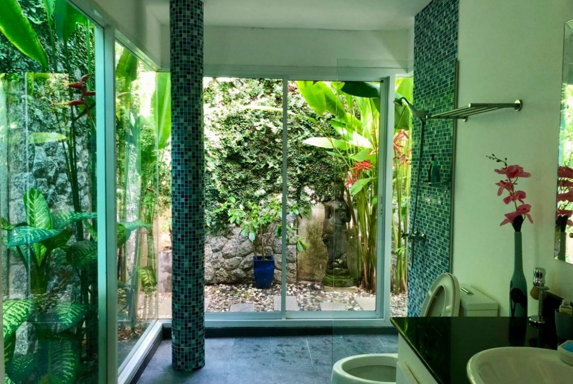 Layan Elegant Modern House
