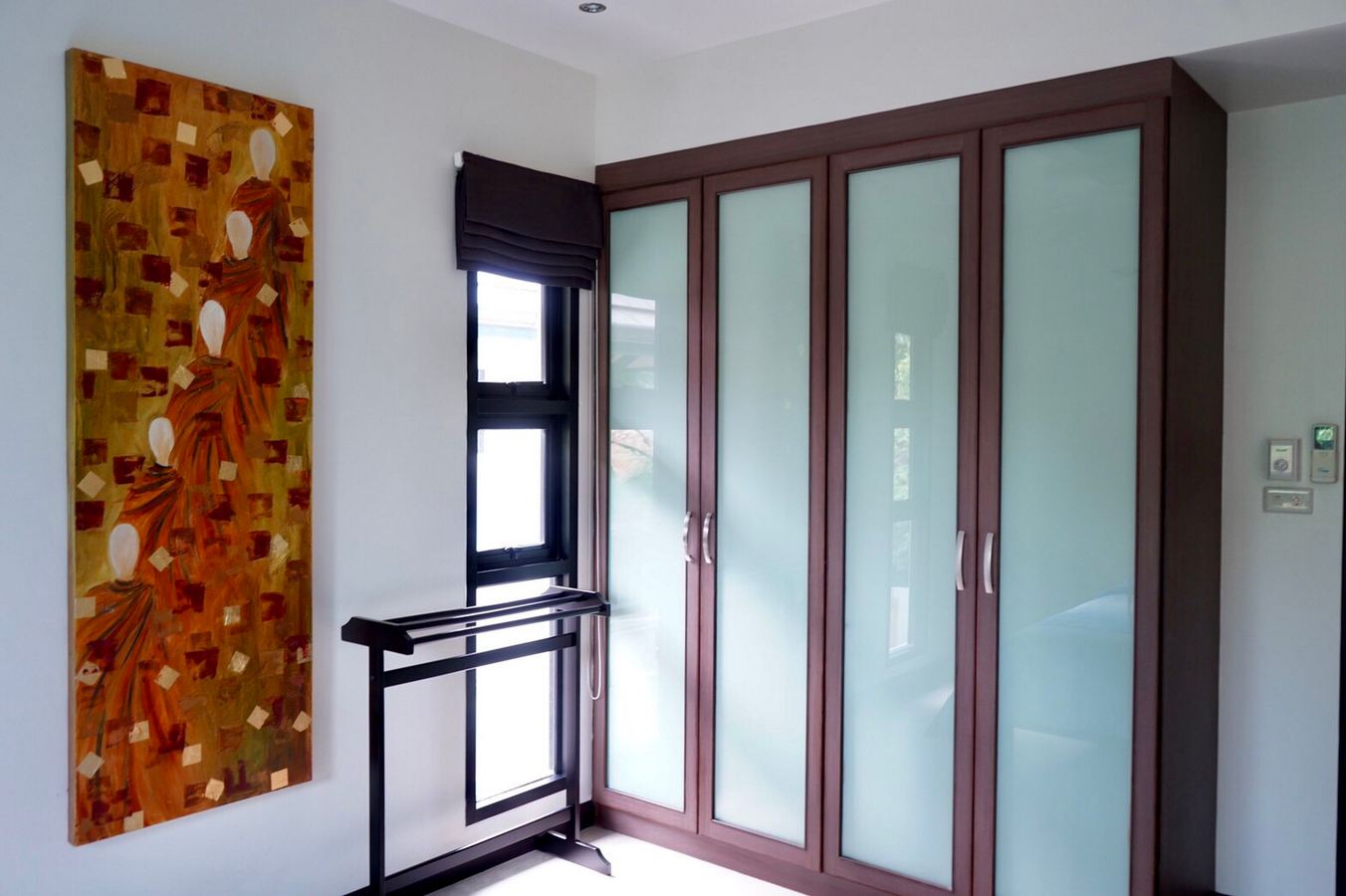 Modern House Karon
