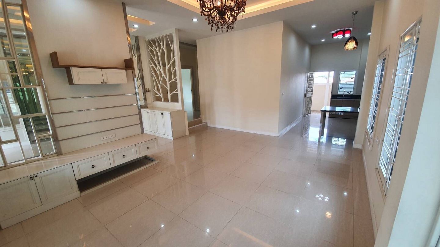 Sparkling House