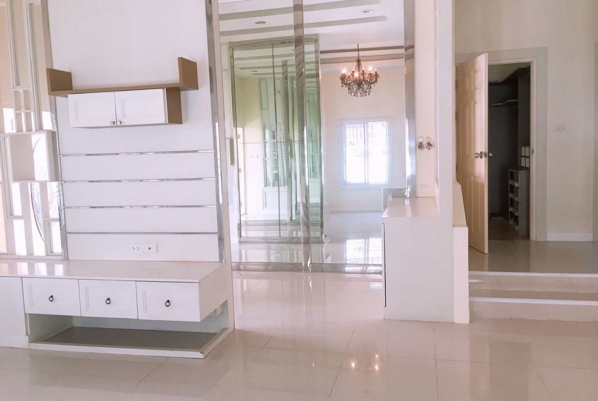 Sparkling House