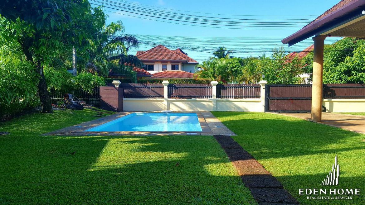 Thai Décor Pool House