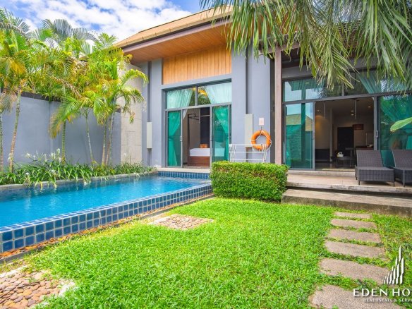West Meet East Pool Villa