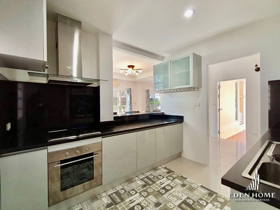 Modern Pool House Chalong