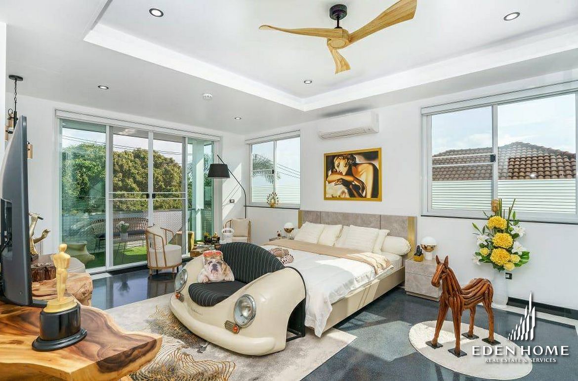 The Luxury Hollywood style.