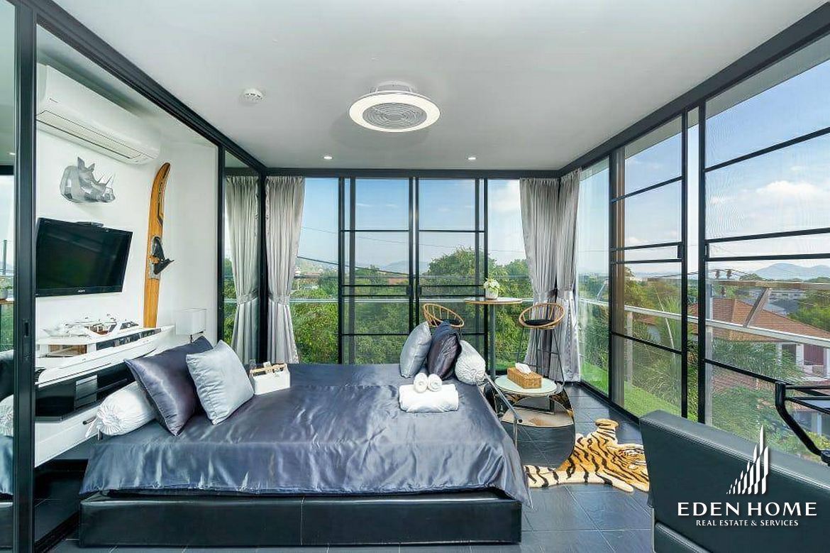 The Luxury Hollywood style.