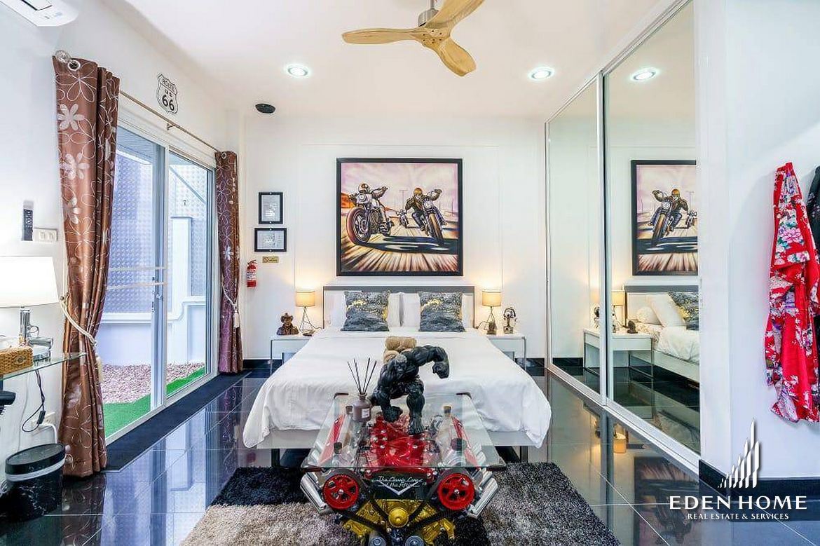 The Luxury Hollywood style.