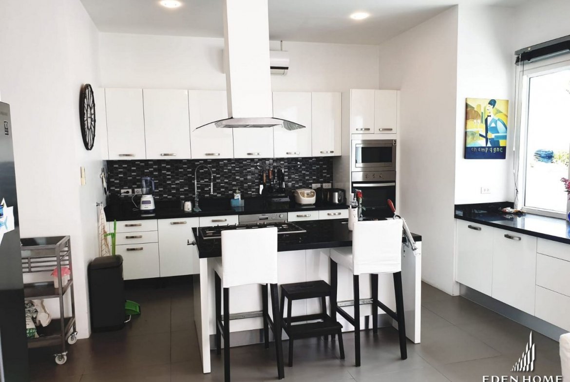 Chalong Pool villa