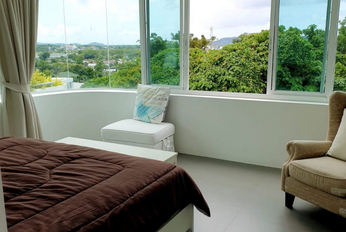 Chalong Pool villa