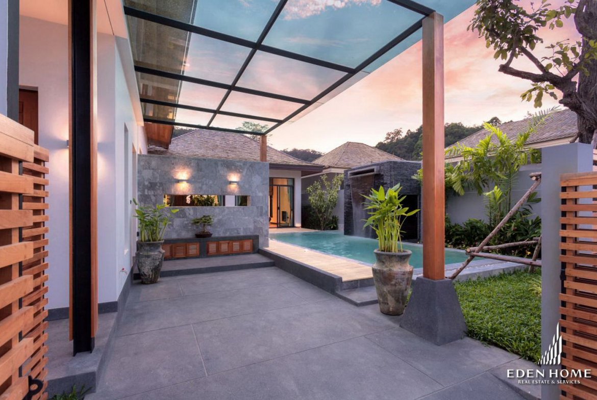 Pool villa in Kamala