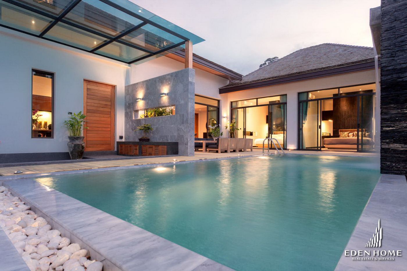 Pool villa in Kamala