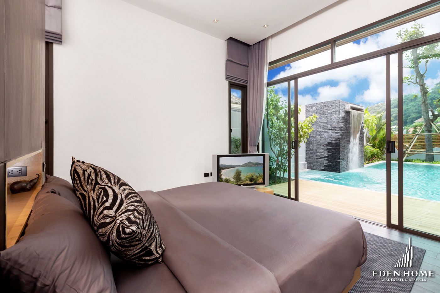 Pool villa in Kamala