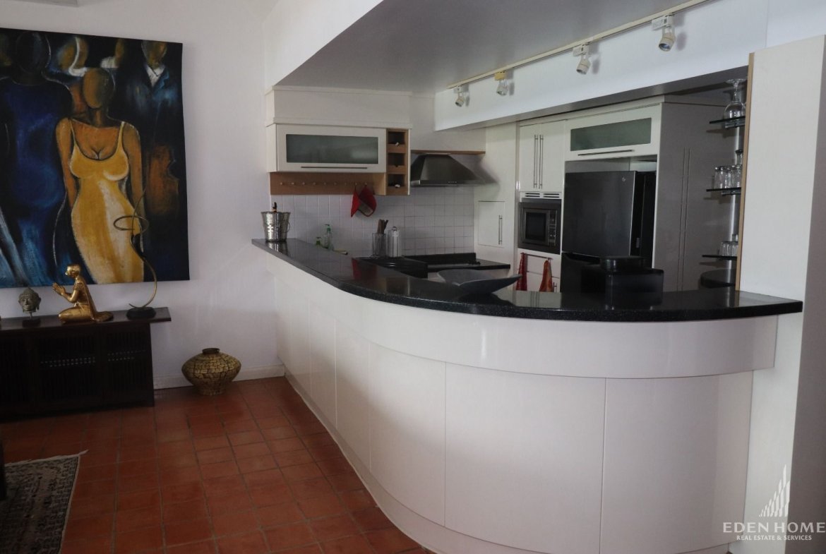 Penthouse Ocean front & Sea view residence in Kalim