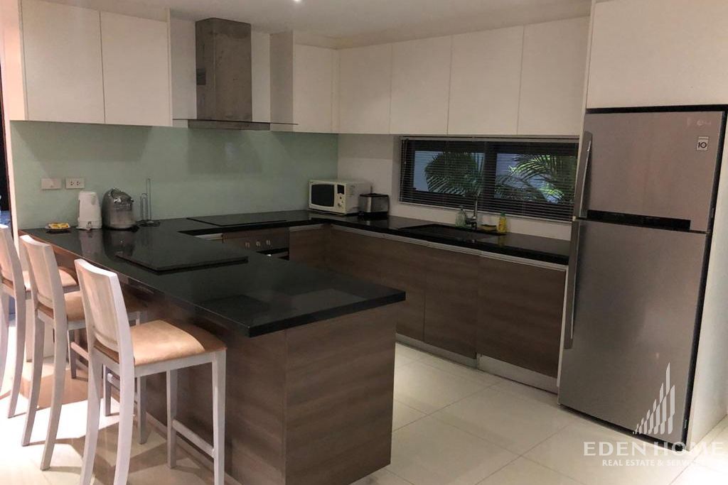 Harmonious pool access condo in Surin for sale