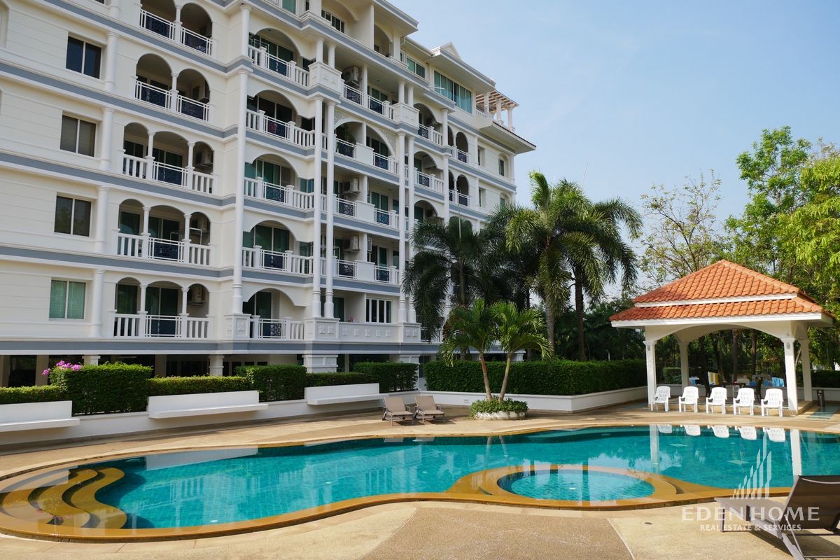 Urgent! A condominium in Kathu for Rent and Sale !!