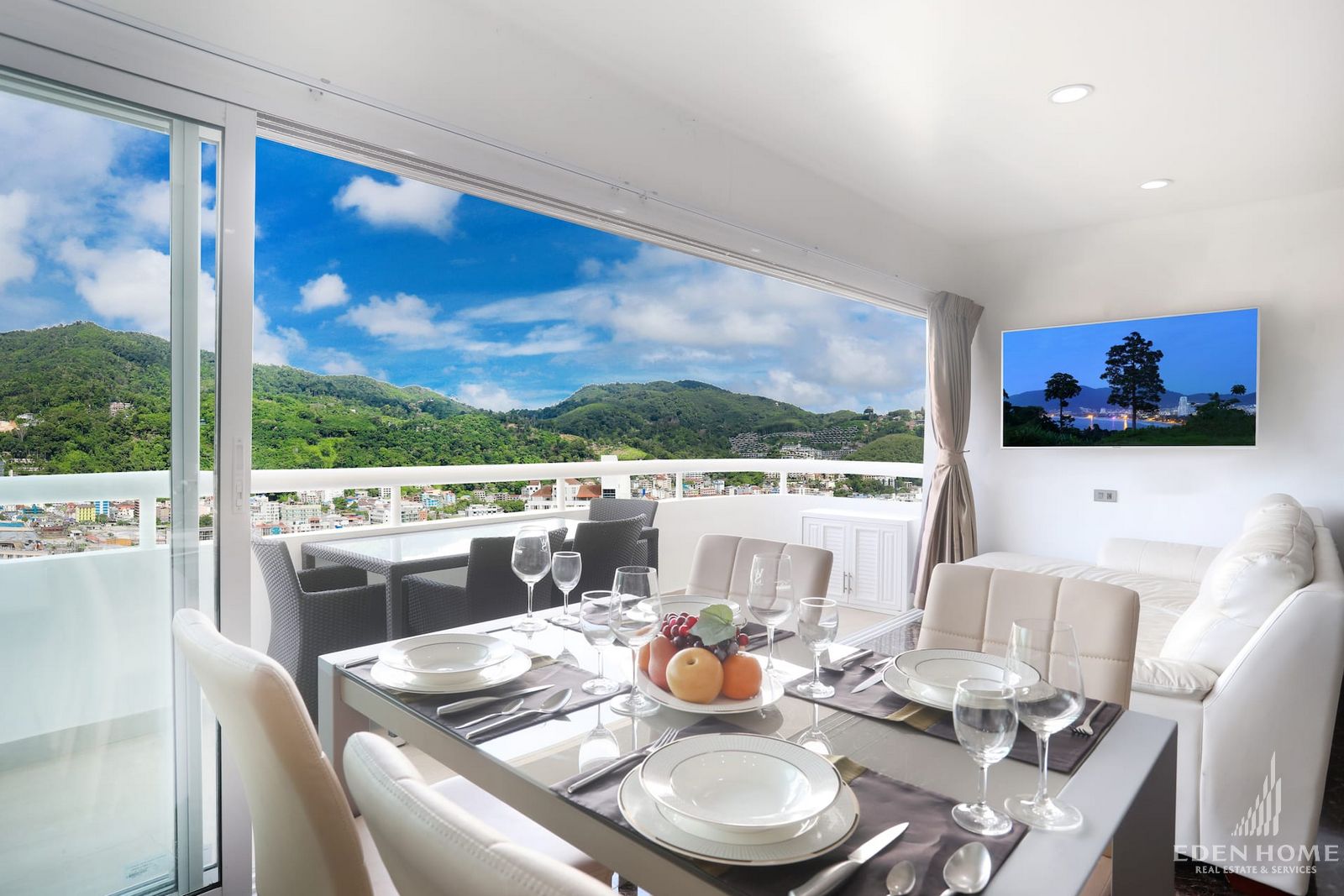 Spacious 3 beds Mountain view Condo in Patong for Sale!!