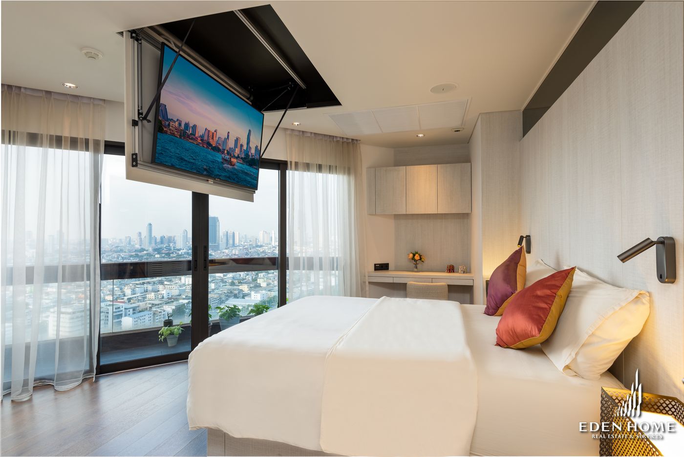 Luxury Condominium near Chao Phraya