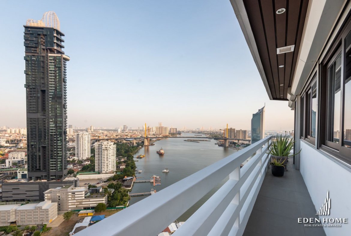Luxury Condominium near Chao Phraya