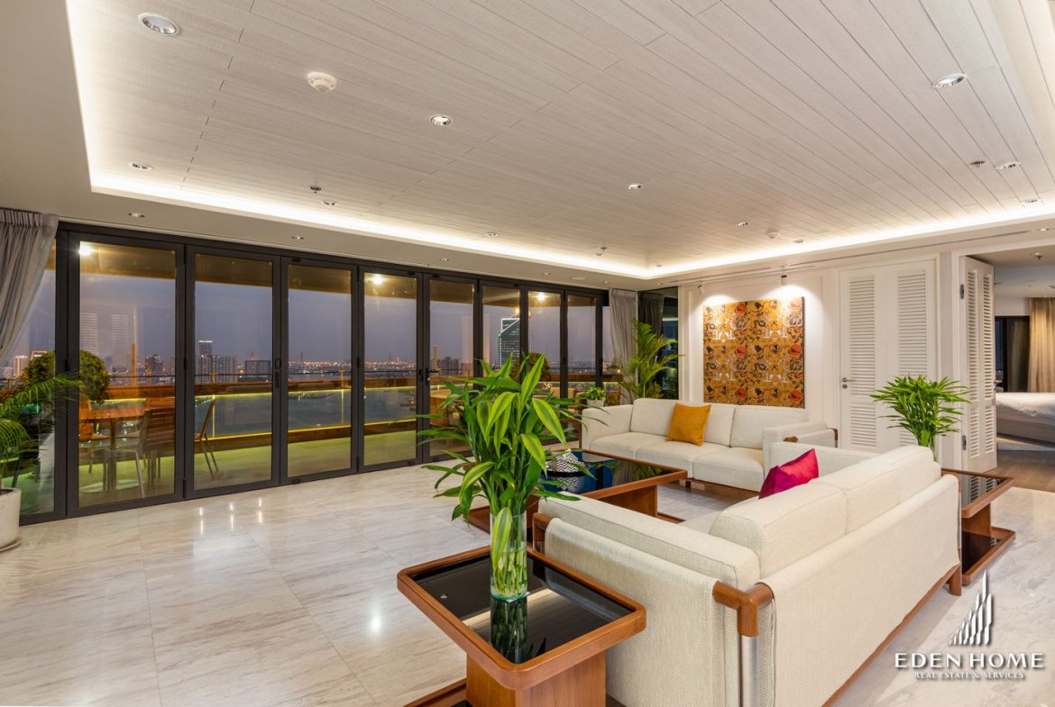 Luxury Condominium near Chao Phraya