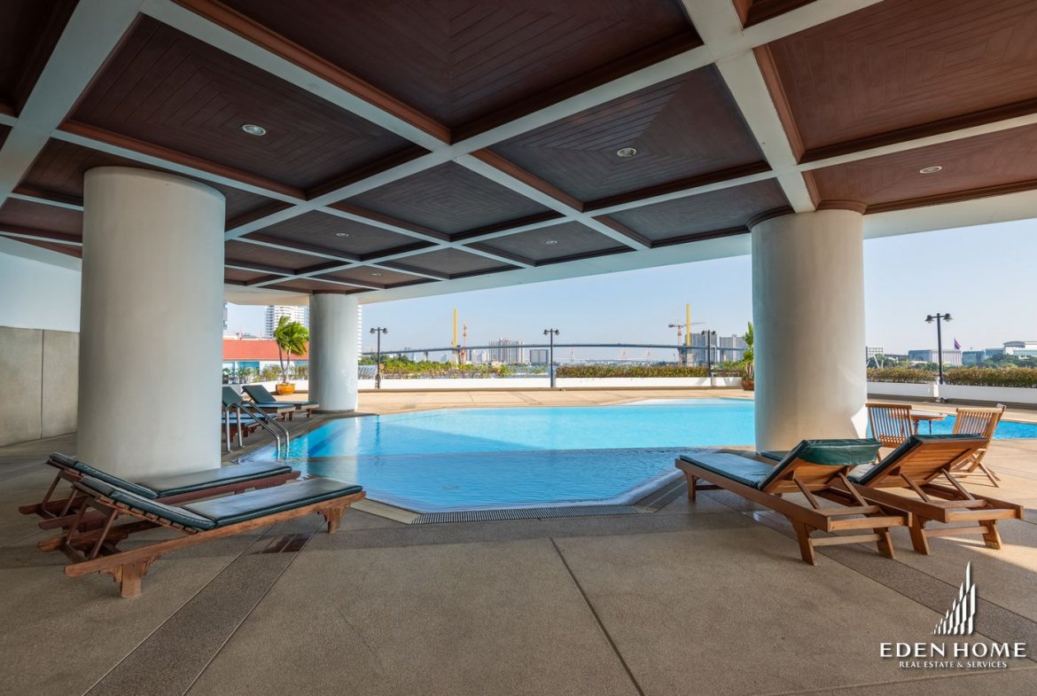Luxury Condominium near Chao Phraya