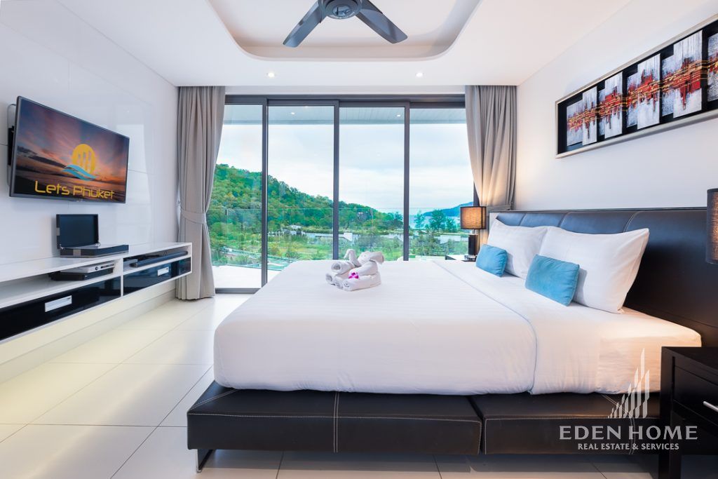 Spacious Sea view condo For Sale!!