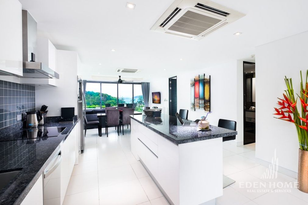 Spacious Sea view condo For Sale!!