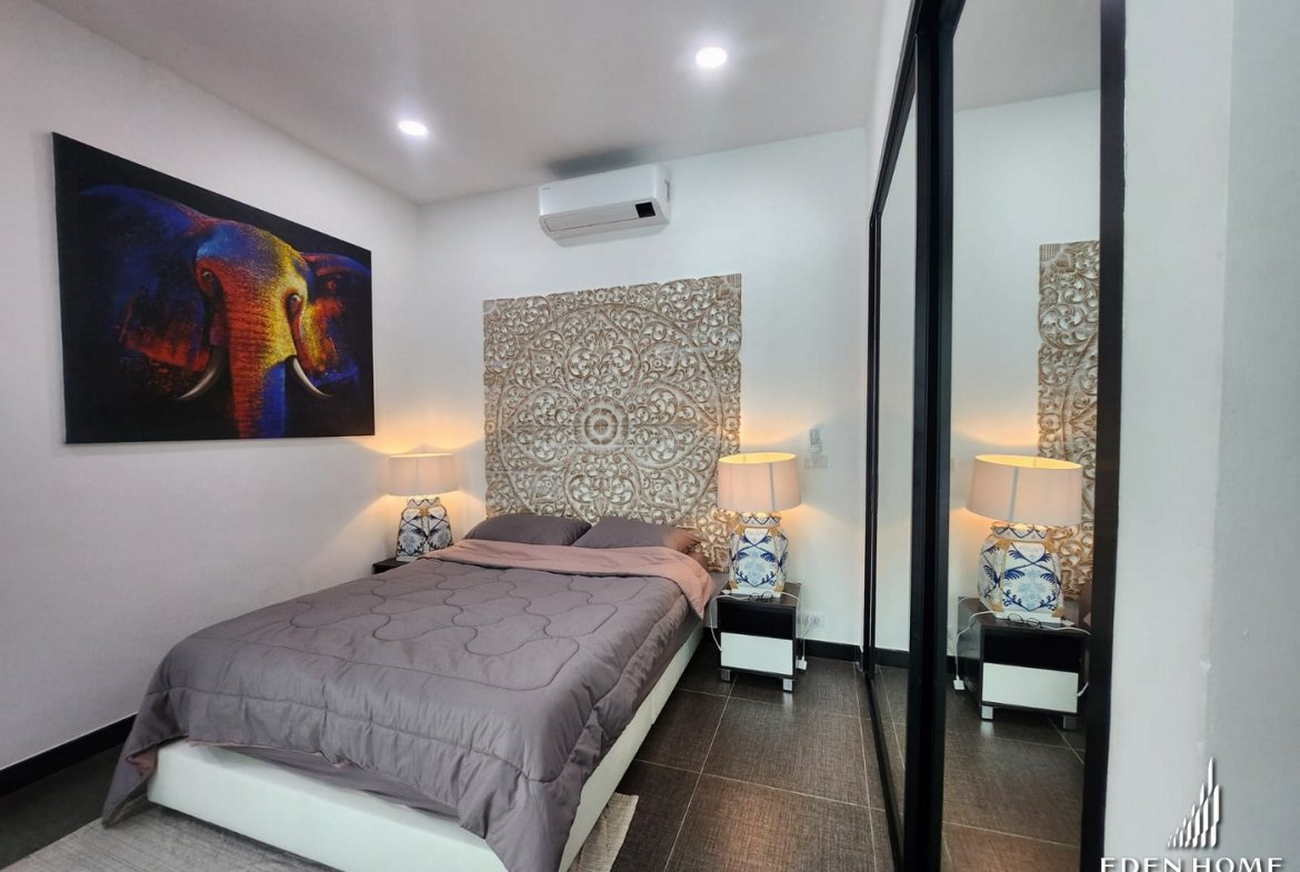Luxury pool villa for sale!!