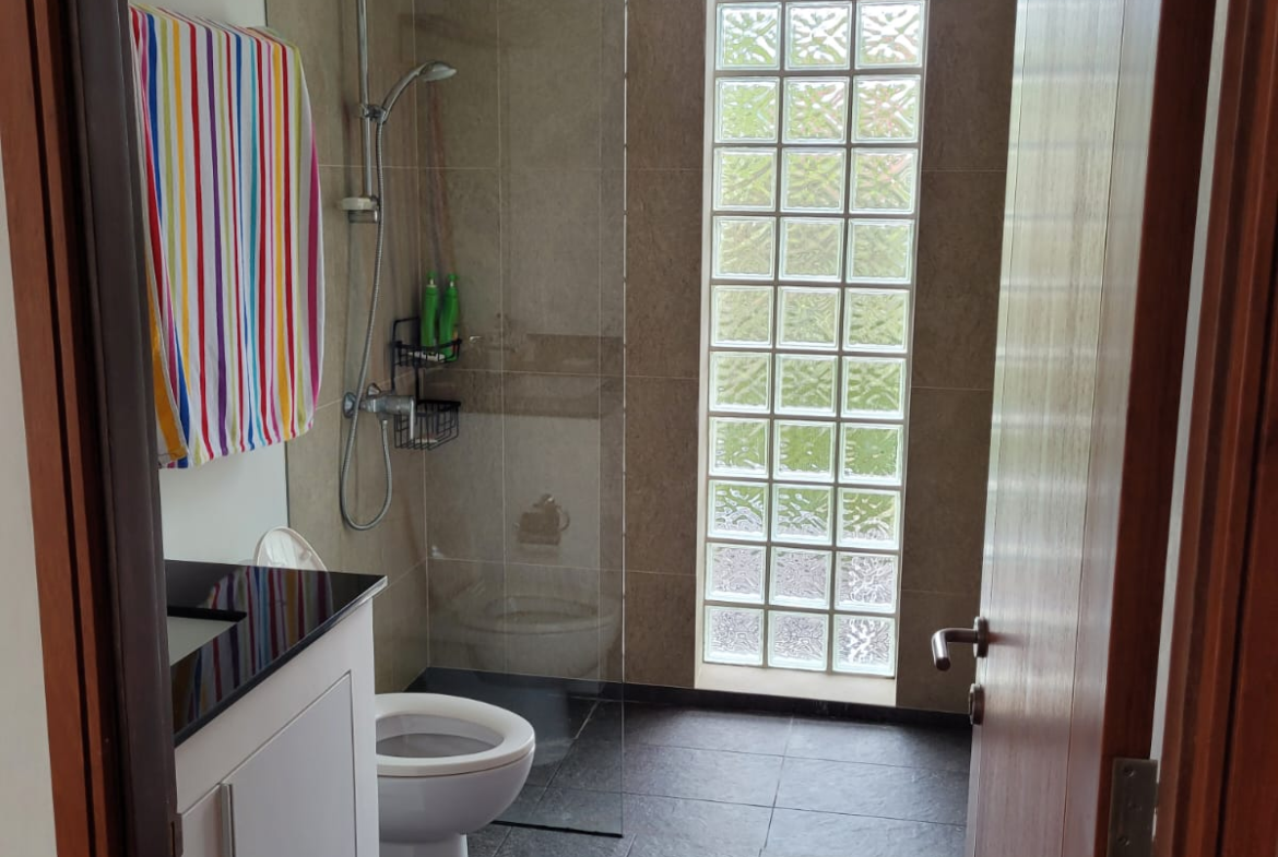Cozy house in Layan for Sale!!